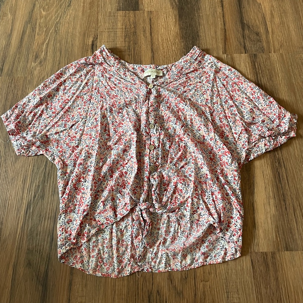 Women’s floral shirt